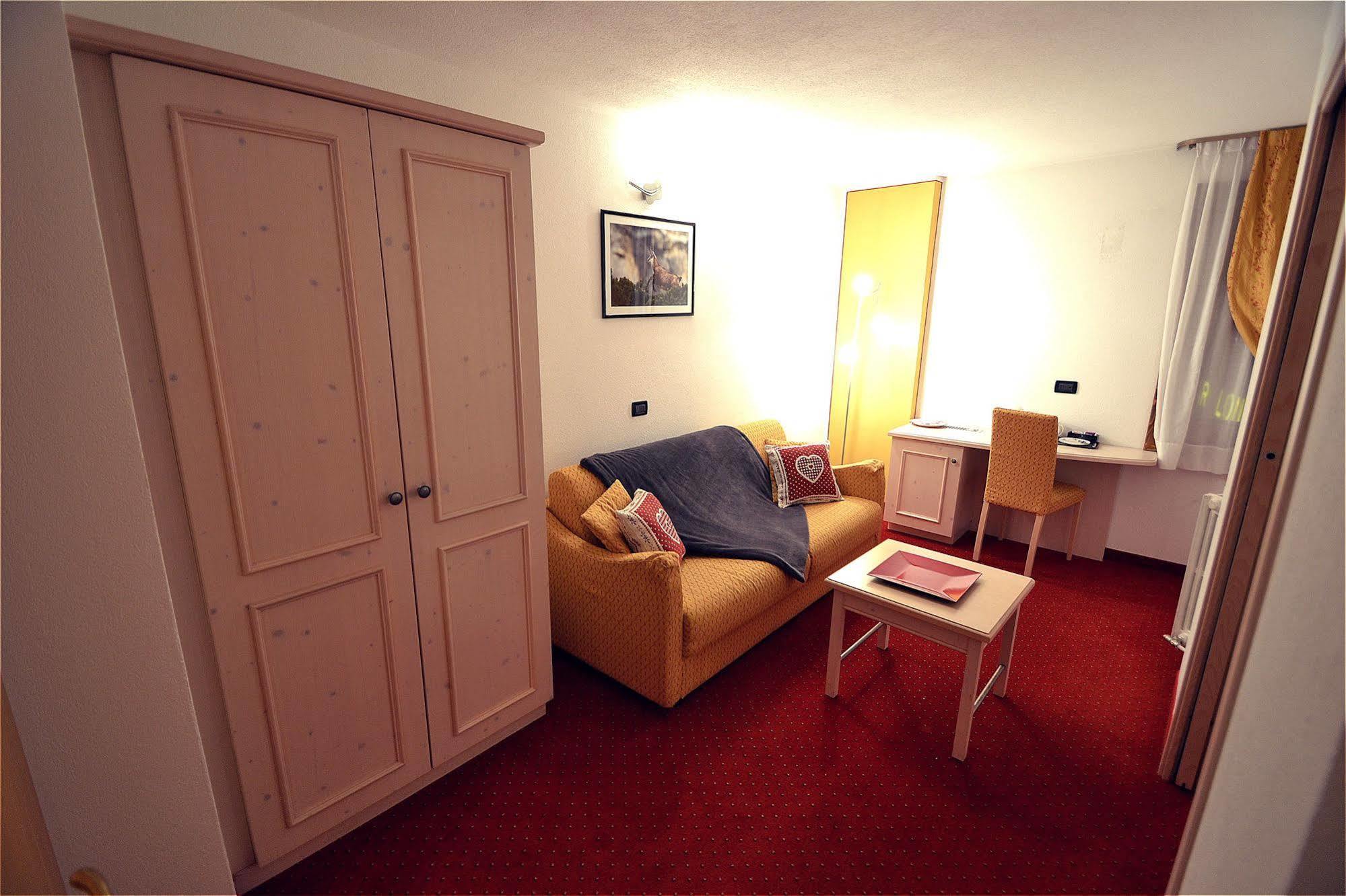 Hotel Piccolo Tibet Livigno Ngoại thất bức ảnh